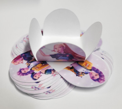 12 Forminhas Brigadeiro Guerreiras do K-Pop 12 Forminhas Brigadeiro Guerreiras do K-Pop