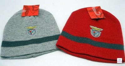 Gorro de criança do Benfica