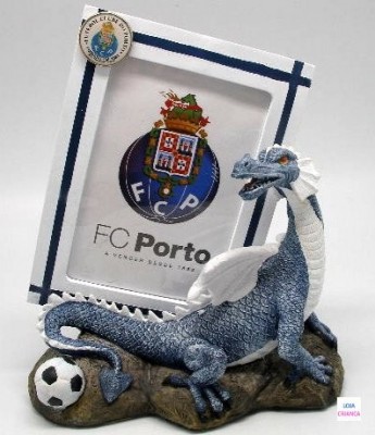 Moldura do Porto com Dragão